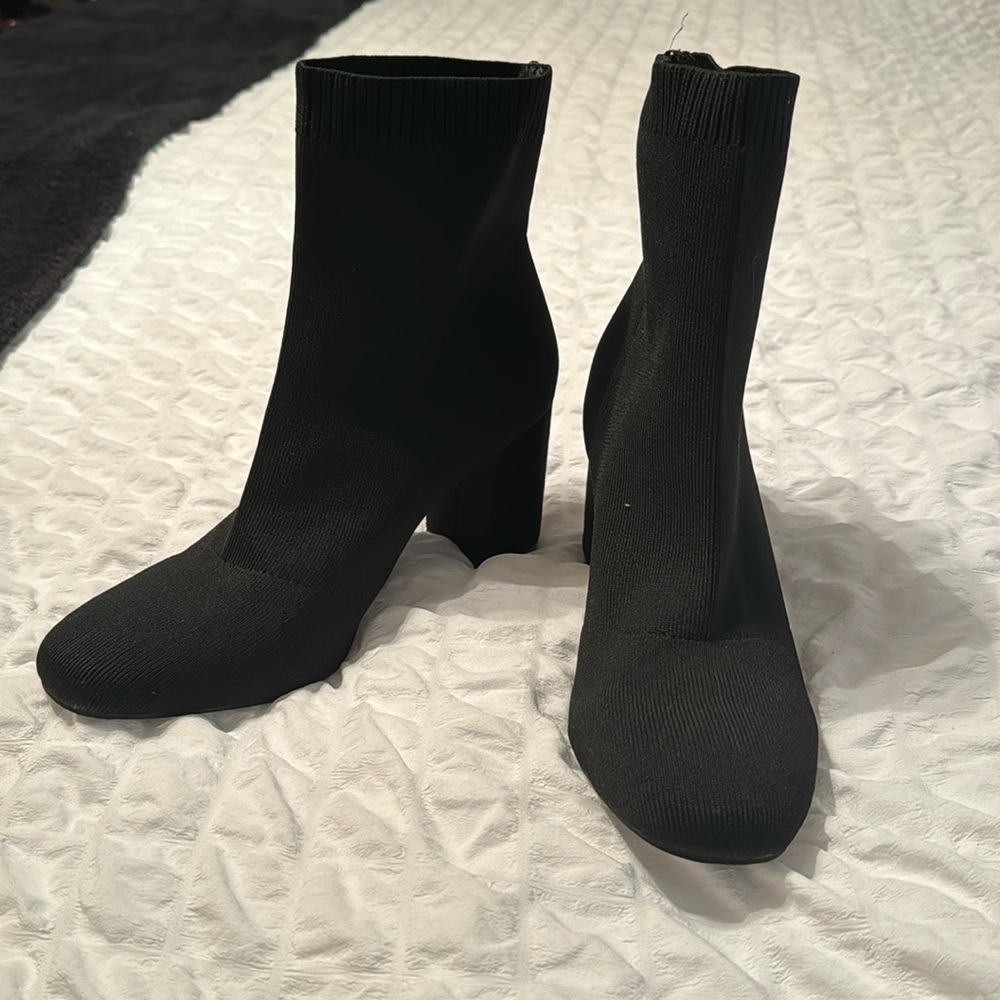 Size 10 black heels